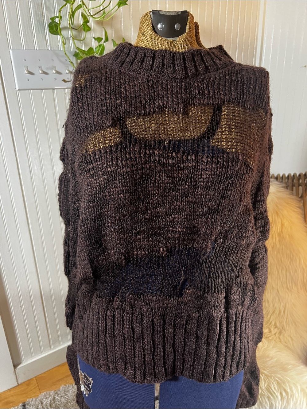 Women’s Chunky Knit Divided chocolate Brown Sweater NWT